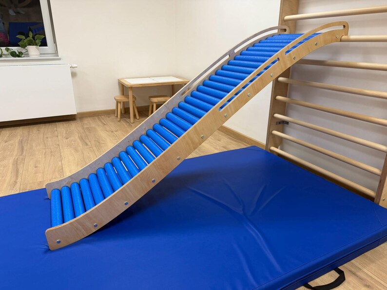 Rulllaud-Liumägi spordisaali redelil